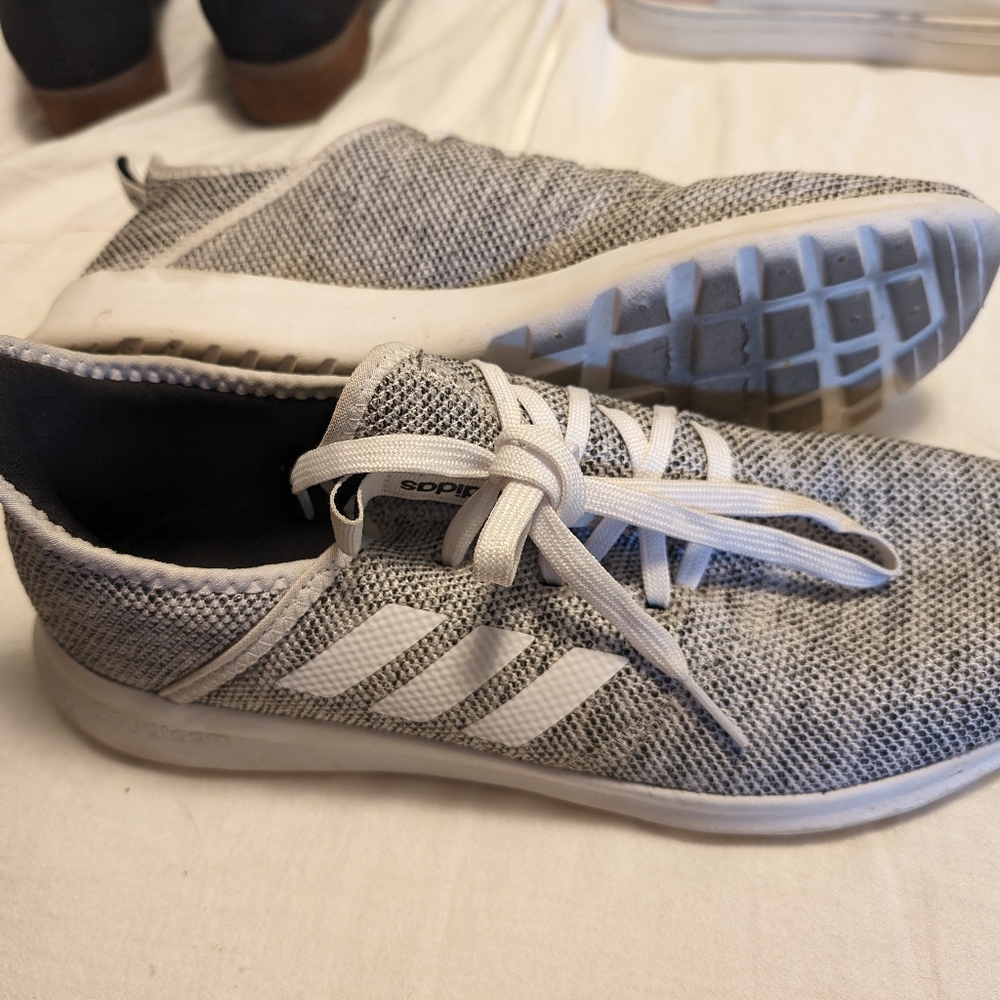 Adidas Cloud foam sneakers 12